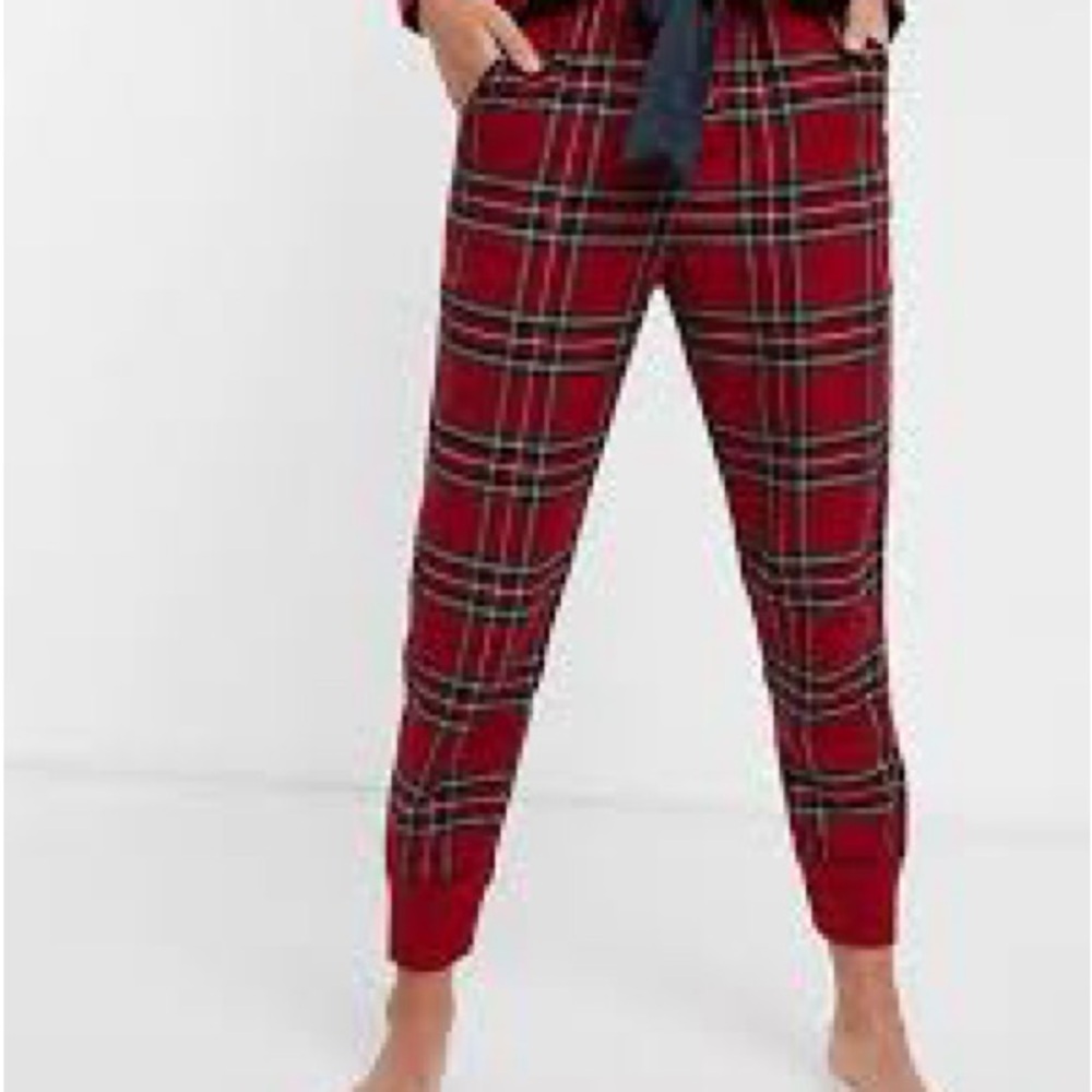 Abercrombie & Fitch Red and Black Plaid Panama Jogger Pants Size XS, NWT 🎄